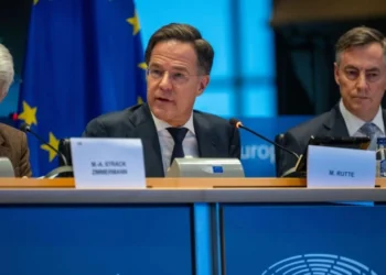 Rutte “ngre” tonet ndaj eurodeputetëve në PE: BE-ja nuk mund të mbrohet pa SHBA-në! Vazhdoni të ëndërroni