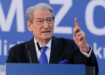 Berisha kritikon qeverinë për përmbytjen: Durrësi i betonit apo i Gjushit dhe Ramaduros…