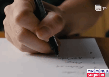 UNESCO propozon projekt të posaçëm për mbrojtjen e shkrimit me dorë, mësueset: Fëmijët po humbasin identitetin