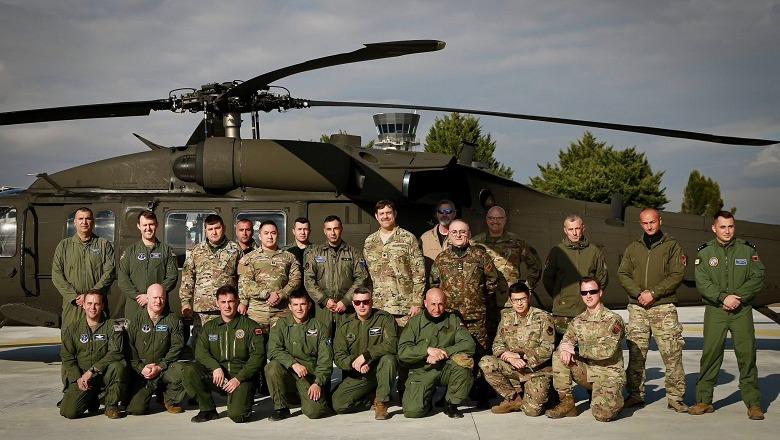 Stërvitje ajrore e përbashkët mes SHBA e Shqipërisë  Po ndërtojmë një NATO më të gatshme për luftime