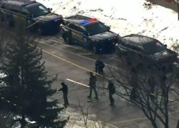 Sulmi në Minesota, JD Vance: Një tragjedi! Clinton: Dhunë e paligjshme e administratës Trump