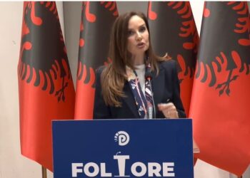 “PD, forcë që simbolizon njerëzit guximtarë”, mesazhi i Tabakut nga foltorja: Do çojmë deri në fund rrugëtimin e nisur