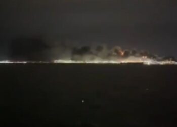 VIDEO / Shpërthim dhe zjarr i madh në rafinerinë më të madhe të naftës në Turqi