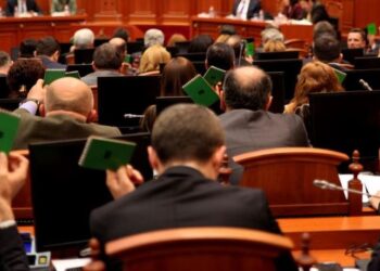 Rreth 18 orë seancë plenare, miratohet paketa e ndryshimeve në Kodin Penal