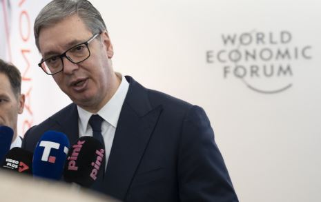 Serbia po armatoset me shpejtësi  Vuçiç  Bota po shkon në një drejtim të çmendur