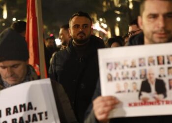 Xhaferri e pranon hapur: Na tha Berisha që të shkonim tek protesta e Lapajt! Na solli ftesë “Shqipëria bëhet”