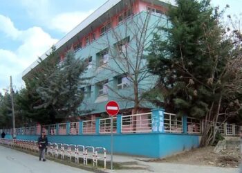 U fliste nxënësve për Jehovain, DRAP reagon për rastin e mësuesit në Tiranë: Nuk jep mësim prej 3 shkurtit