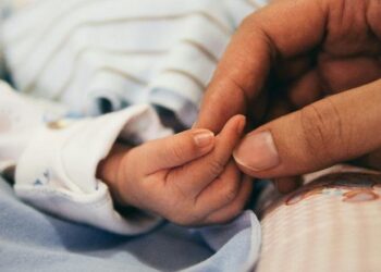 Shqipëria po ‘shuhet’, lindjet vitin e kaluar 74% më të ulëta se në 1990-ën