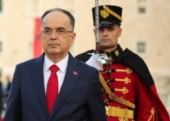 Pas Ramës edhe presidenti Begaj vizitë zyrtare në Kosovë