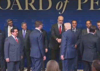 LIVE! Bordi i Paqes, Trump shtrëngon duart me Ramën, nis mbledhja e parë