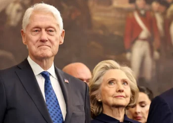 Dëshmia për dosjen “Epstein”, Hillary: Nëse duan luftë, duhet të na dëgjojnë të gjithë!