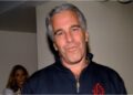 “Jeffrey Epstein u vra”/ Akuza e fortë e vëllait të tij: Po mbulohet krimi! Dosja e publikuar është një shpërqendrim