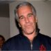 “Jeffrey Epstein u vra”/ Akuza e fortë e vëllait të tij: Po mbulohet krimi! Dosja e publikuar është një shpërqendrim