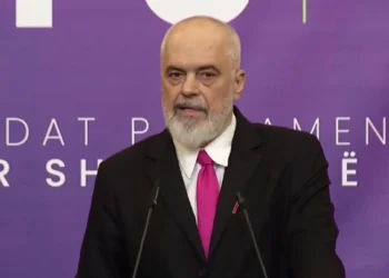 “I marrin në SPAK dhe u bëjnë presion të pranojnë fajin”, Rama: 40 kontrolle natën e Vitit të Ri në shtëpitë e zyrtarëve…