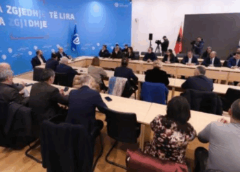 Përplasjet në grupin e PD/ Kush janë deputetët që dolën kundër Sali Berishës?