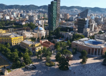 “Lonely Planet” rekomandon Shqipërinë: Kur është periudha më e mirë për të vizituar