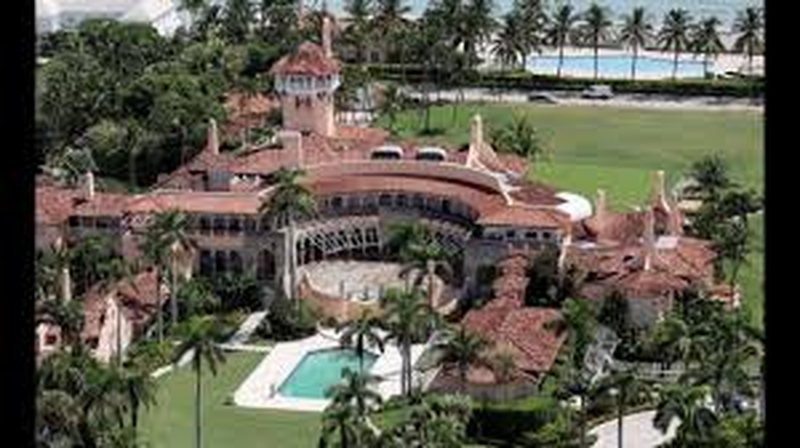 20 vjeçari tenton të hyjë me pushkë në rezidencën e Presidentit Trump  vritet nga shërbimi sekret në Mar a Lago