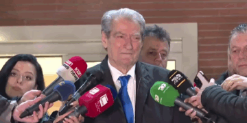 “Do mbahet më 20 shkurt”, Sali Berisha njofton protestën e radhës nga selia blu