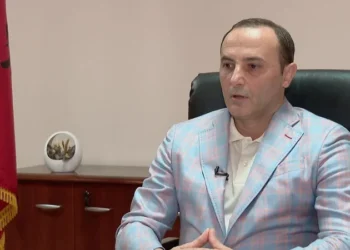 Gerd Hoxha fiton në KLGJ, gjyqtari që u skualifikua nga SPAK për një fotografi vazhdon garën si kandidat në GJKKO