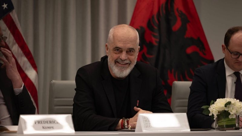 FOTO   Rama vijon takimet në SHBA  Në tryezën e Atlantic Council  ku pati interes të lartë për pikëpamjet tona dhe 