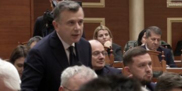 “Territorialja”/ PS tërheq nga rendi i ditës në Kuvend ndryshimet në Komisionin e Reformës! Reagon opozita