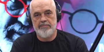 Zhvendosja e Kadastrës së Vlorës, Rama: S’do ketë më zyra fizike! Të njëjtin model do ndjekin edhe drejtoritë e tjera