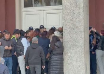 Projekti TID / Rama shkon në Durrës për të takuar banorët protestues, opozita kërkon komision hetimor