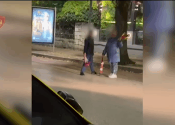 Operacioni “Filizat”/ Shfrytëzonin fëmijët e tyre të mitur për të lypur, policia ekzekuton 8 masa sigurie, baballarët pas hekurave, nënat në arrest shtëpie