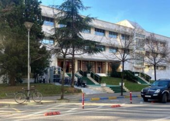 Ndryshime ligjore edhe për AKSHI-n, deputeti i PS: Nuk duhet të organizojë më tenderë!