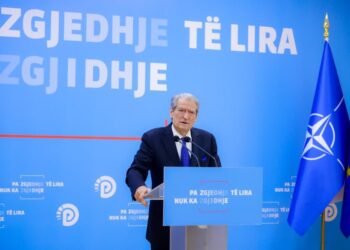 Berisha: Protesta e së shtunës do jetë ndryshe! Kryengritja kalon në fazën e diversifikimit të aksioneve