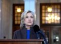“Nuk e njihja Epstein!” Hillary Clinton dëshmon mbi 6 orë para panelit të Dhomës së Përfaqësuesve