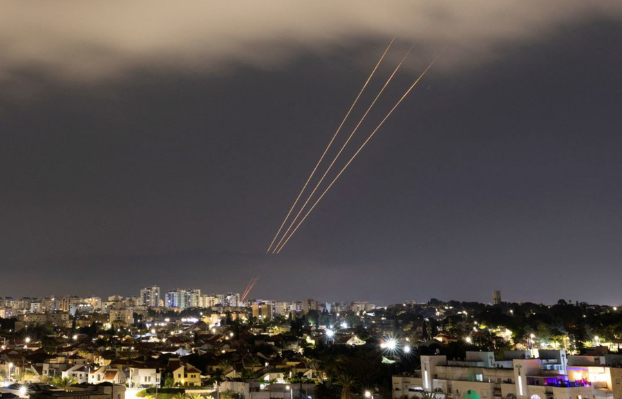 Nis hakmarrja e Iranit  sirenat e alarmit dëgjohen në disa qytete të Izraelit