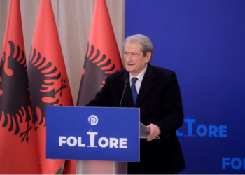 Berisha në Sukth: Rama meriton çdo përgjigje! Po ndryshon ligjin dhe thotë “do ju vjedhim akoma”