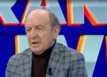 Analisti: Përjashtimi i Dash Sulës është “tragjedi-komedi”, PD nën drejtimin e Sali Berishës është parti brutaliteti dhe dhune