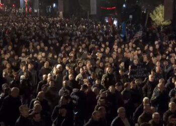 LIVE! Nis protesta e tretë kombëtare e PD, më shumë se 1300 efektivë në terren