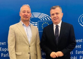 Bruksel, Balla me reporterin për Shqipërinë: Negociatat mbyllen në 2027, ritmi nuk ndalet