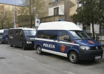 Plagoset 11-vjeçari në Kukës, gjatë orës së pushimit nxënësi kalon në kantierin e ndërtimit të shkollës! Dërgohet për mjekim tek Trauma