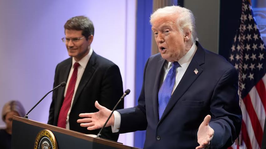 Jo 10   por 15   Trump i rrit përsëri tarifat globale pas humbjes në Gjykatën e Lartë