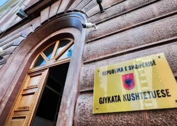 Kushtetuesja mblidhet për padinë e pagave të gjyqtarëve, brenda një ore pritet të shpallet vendimi