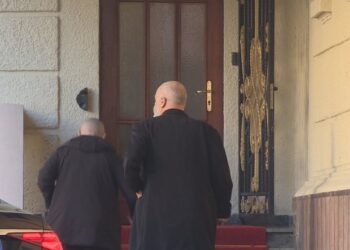 Më 19 shkurt në Uashington, Rama firmos ndryshimet ligjore: Gjyqësori s’mund të pezullojë një ministër