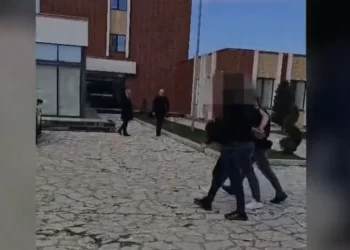 Në kërkim ndërkombëtar për trafik droge dhe pjesëmarrje në organizatë kriminale, arrestohet 34-vjeçari në Shkodër