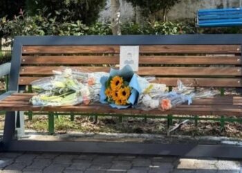 Pas shumë debateve, vendoset stoli përkujtimor i Martin Canit në ambientet e shkollës “Fan Noli”