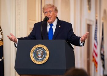 Hyjnë në fuqi tarifat e reja globale të Trump prej 10%, Kina paralajmëron kundërpërgjigjje