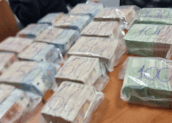 Kapen 1 mln euro të padeklaruara në doganën e Merdarës