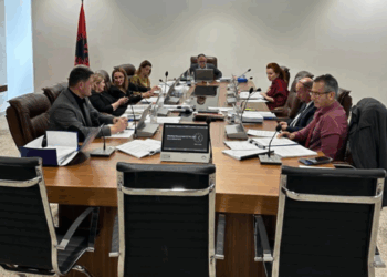 Kërkoi ulje page për gjyqtarin për zvarritje në zbardhjen e vendimeve, KLGJ pranon pjesërisht kërkesën e ILD