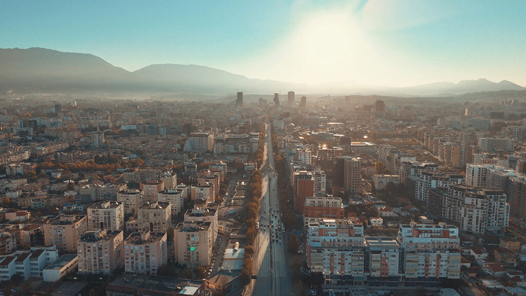 Rritja e turizmit  familjet shqiptare fituan një rekord prej 134 mln eurosh nga Airbnb në vitin 2025