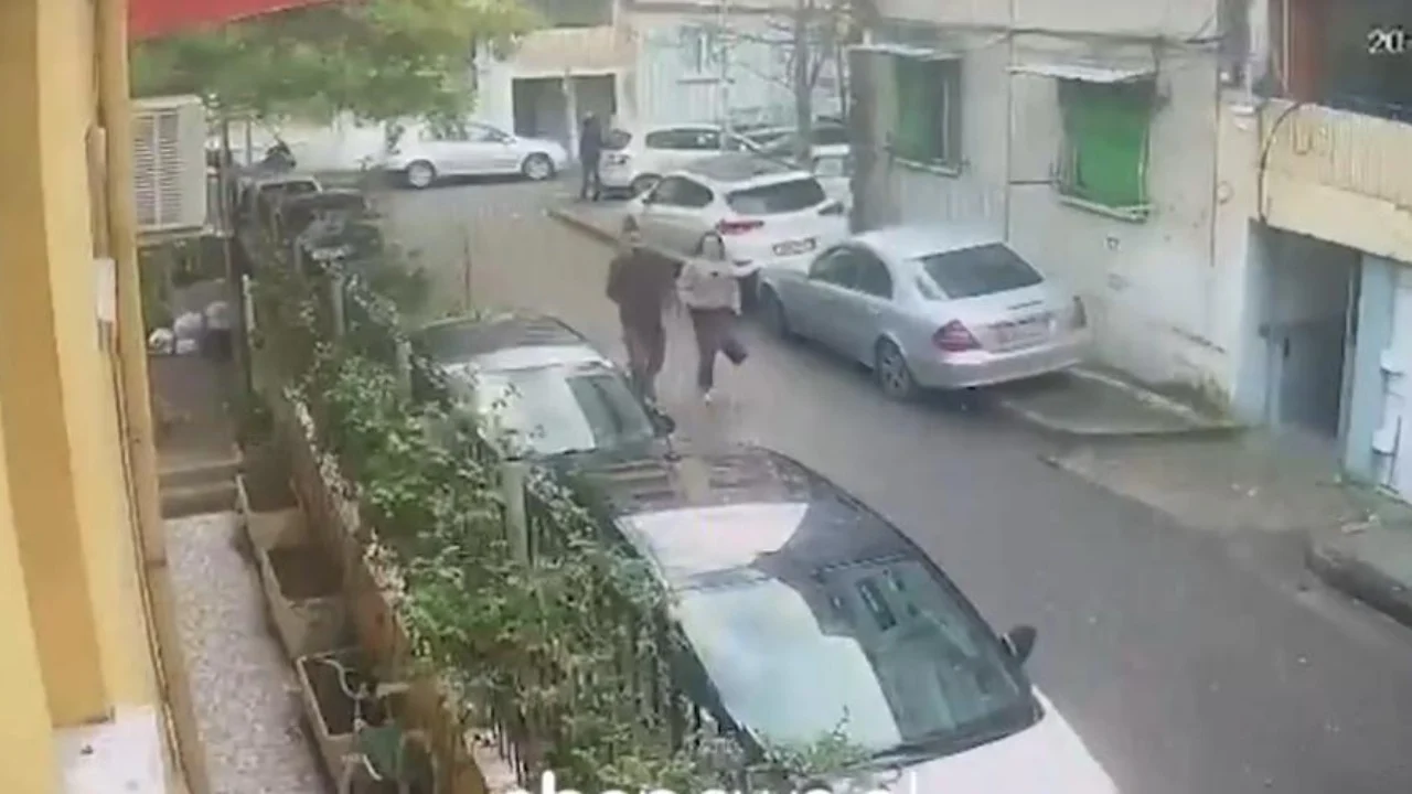 i-ra-borise-qe-te-levizte-me-pas-viktima-nisi-te-ofendonte-gruaja-e-autorit-te-vrasjes-se-egli-pashollarit-braktisem-makinen-dhe-bashkeshorti-nderroi-rrobat