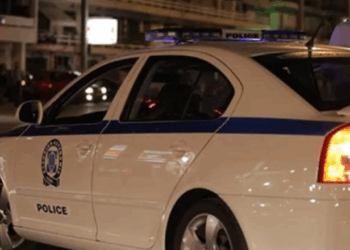 I riu shqiptar bën për spital berberin në Greqi, arrestohet nga policia