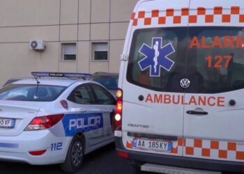 DETAJE/ Humbi jetën në servis teksa riparonte makinën, ja kush ishte 23-vjeçari