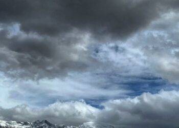 Moti për sot me vranësira të dendura, reshje shiu në këto pjesë të territorit